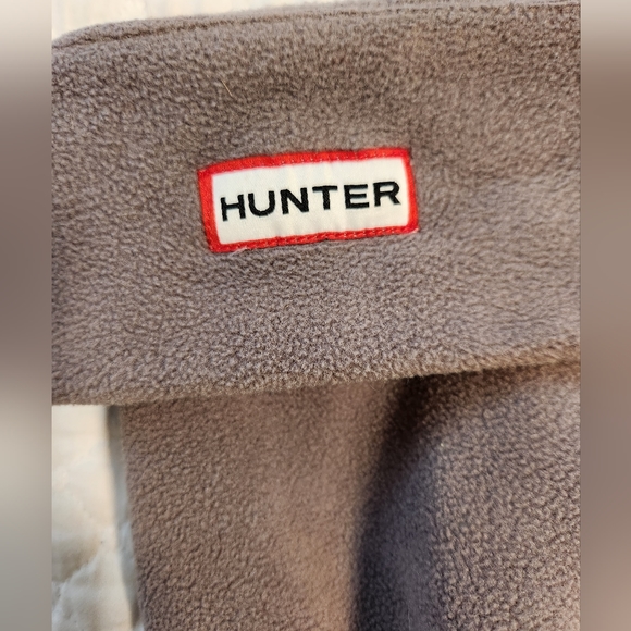 Hunter fleece boot liners, taupe color size medium - Picture 2 of 3